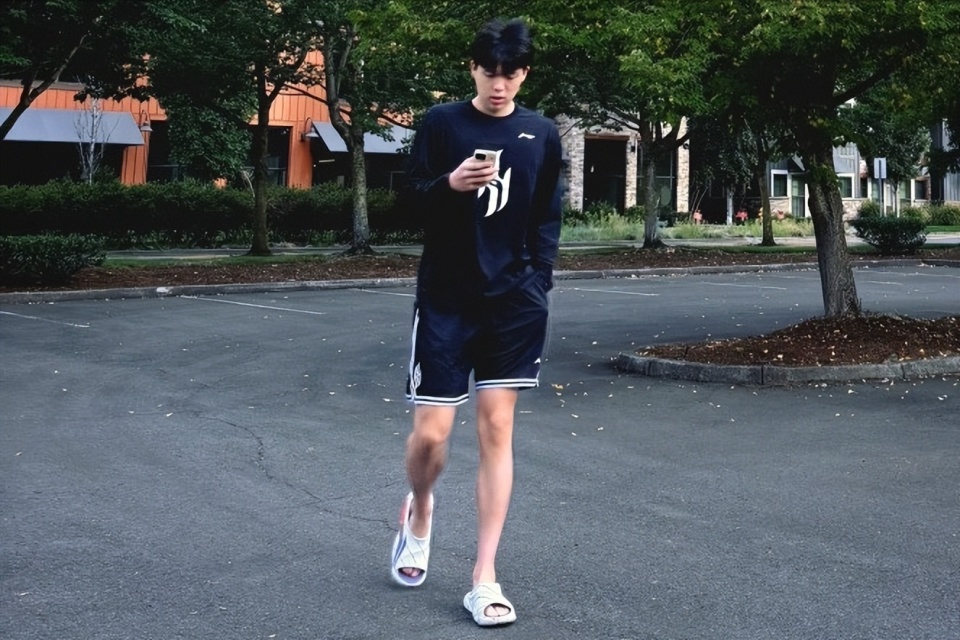 罚球, 黄蜂队的约, 保罗的关系 罚球, 黄蜂队的约, 保罗的关系