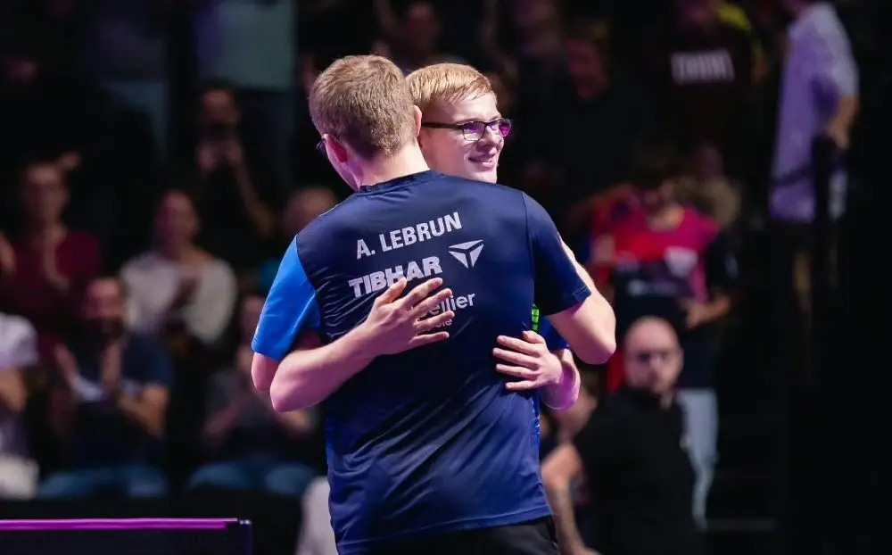 还有科顿, 瑞典队, 获得男团冠 还有科顿, 瑞典队, 获得男团冠